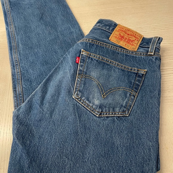 Levi’s 501 Button Down Jeans Sz 33-34 - Picture 3 of 7